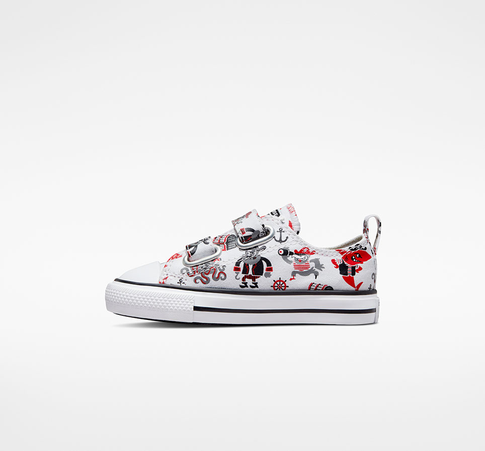 Chuck Taylor All Star 2V Pirates