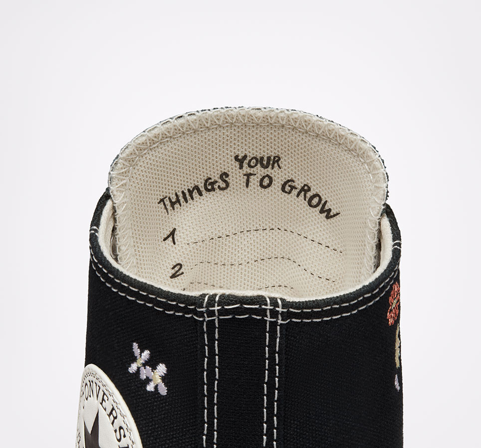 Chuck Taylor All Star Embroidered Floral