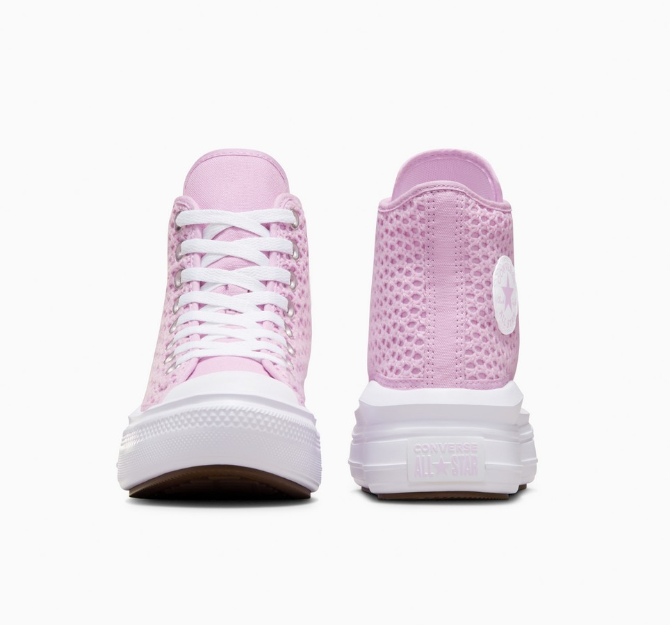 Chuck Taylor All Star Move