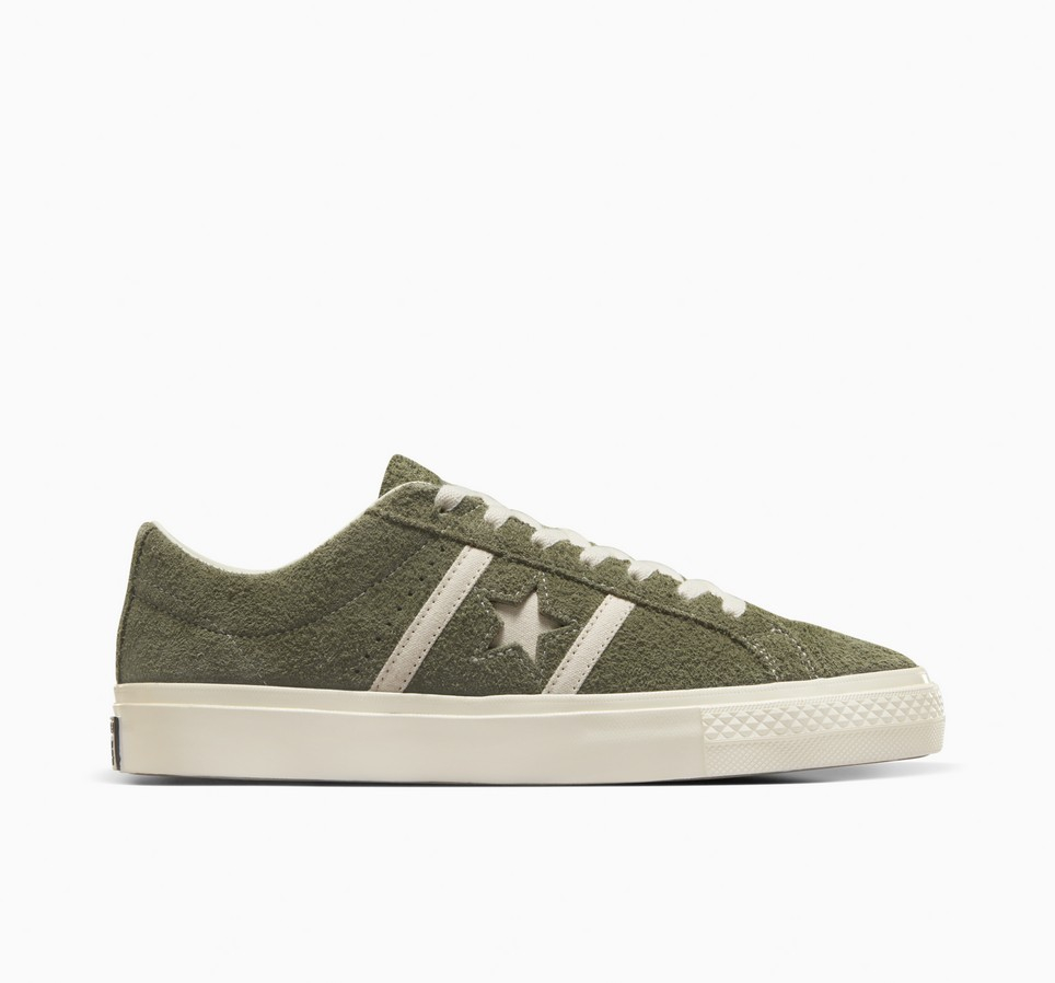 One Star Academy Pro Suede