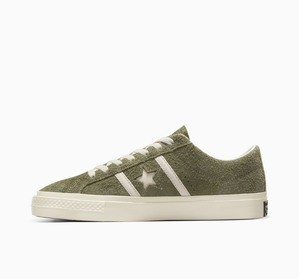 One Star Academy Pro Suede