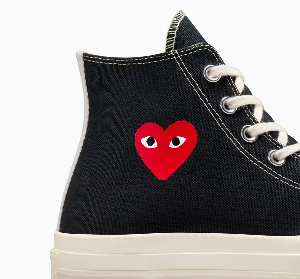 PLAY Comme des Garçons Single Heart Chuck 70