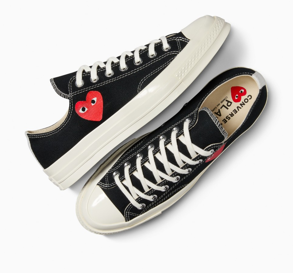 PLAY Comme des Garçons Single Heart Chuck 70