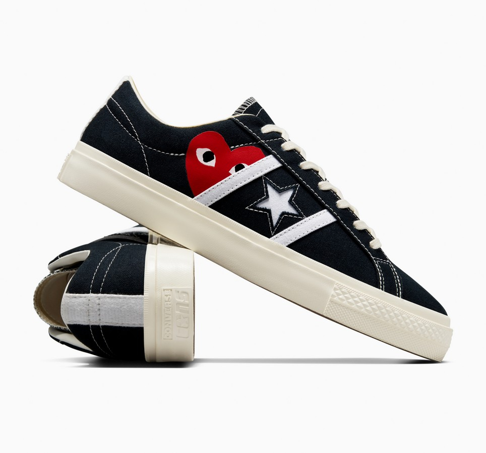 Converse x PLAY Comme des Garçons One Star Academy Pro