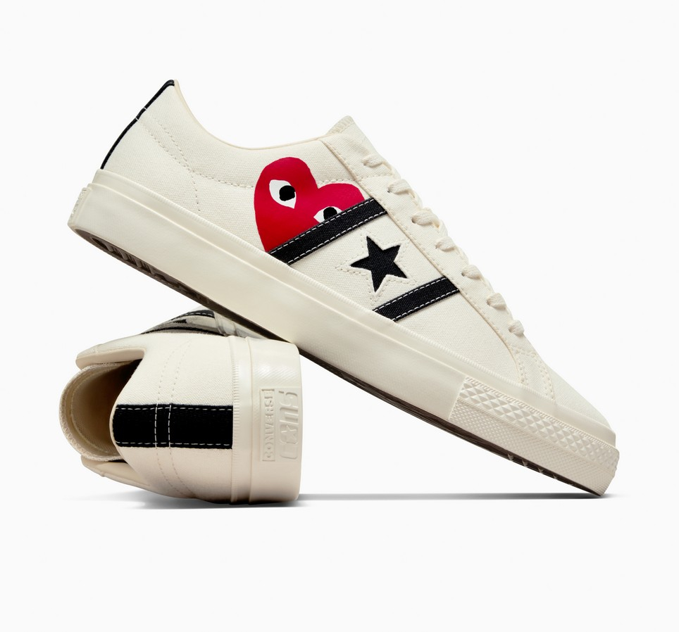 Converse x PLAY Comme des Garçons One Star Academy Pro