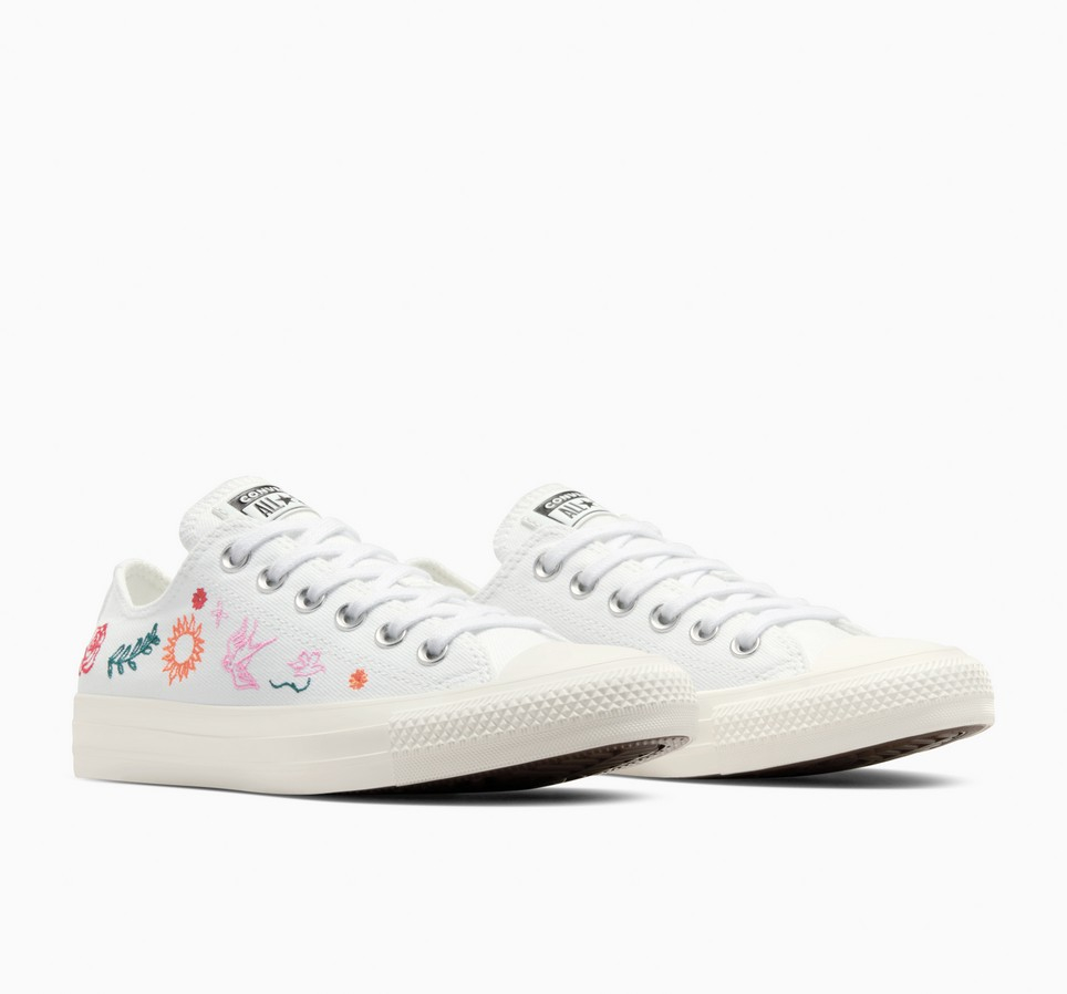 Chuck Taylor All Star Summer Embroidery