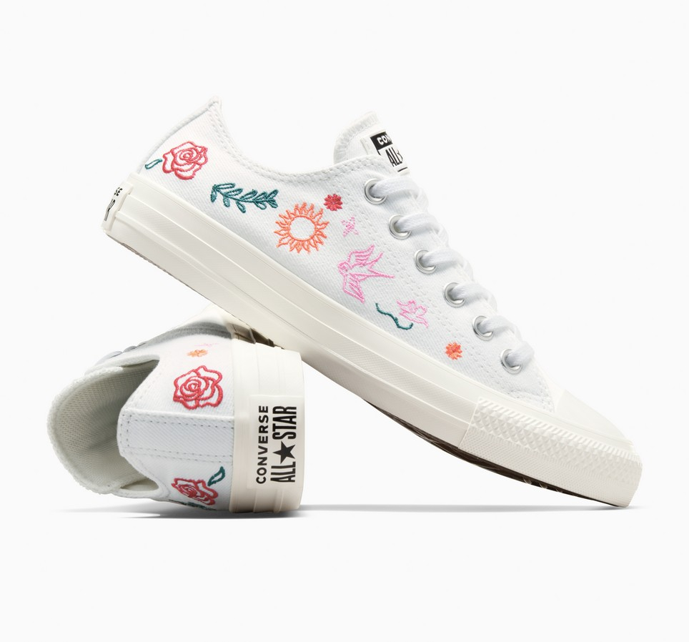 Chuck Taylor All Star Summer Embroidery