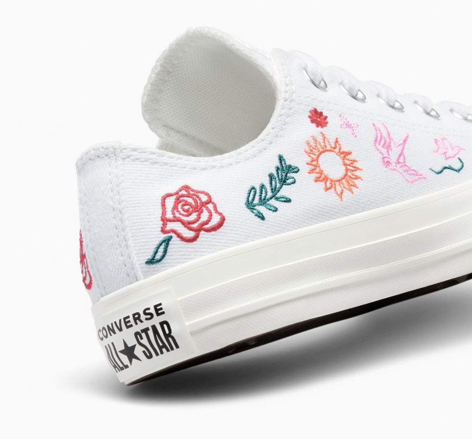 Chuck Taylor All Star Summer Embroidery