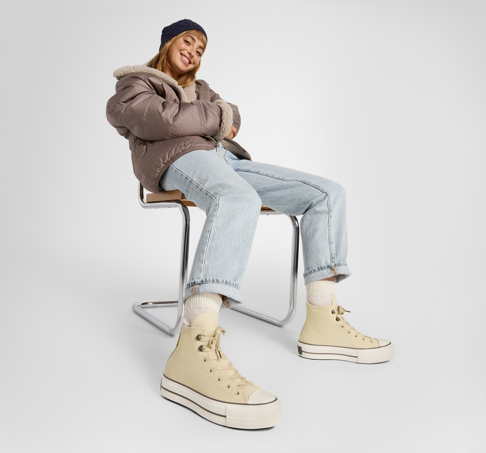 Chuck Tayor All Star Lift Platform Weatherized Leather
