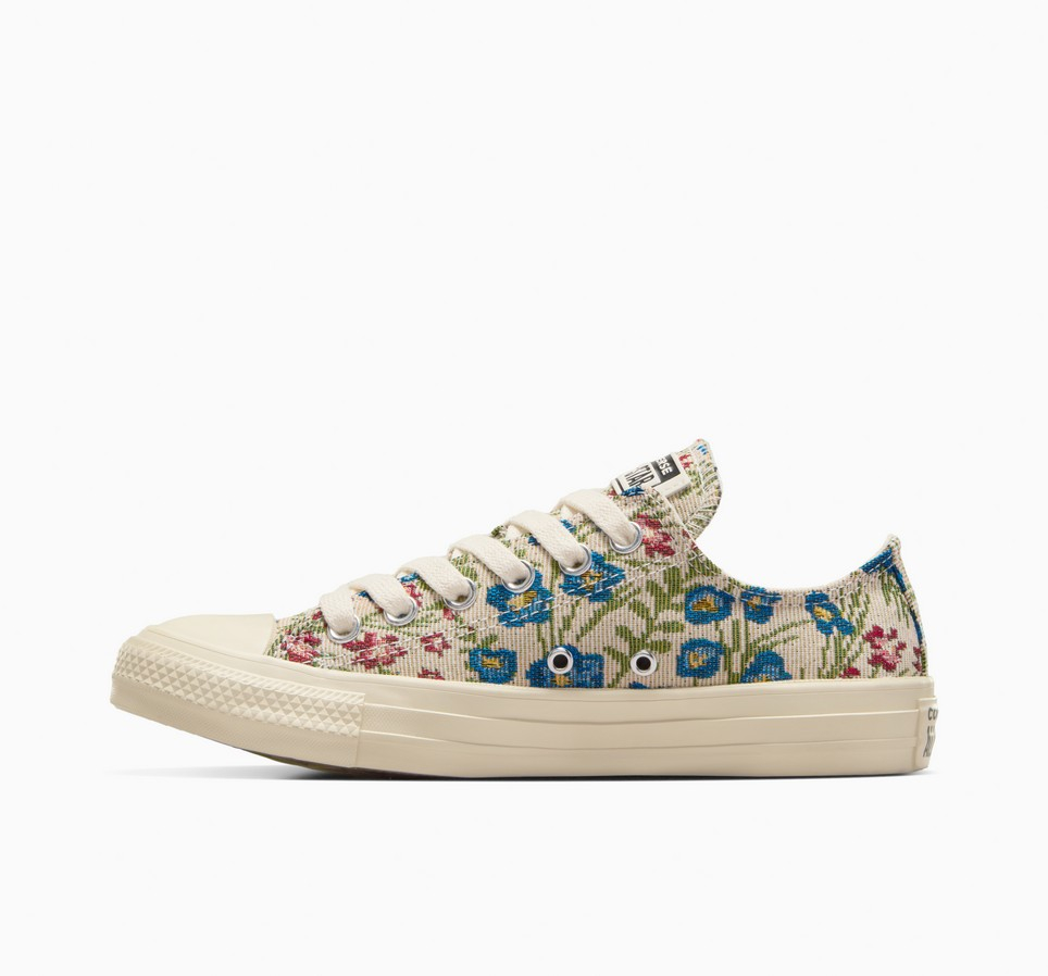 Chuck Taylor All Star Floral Tapestry