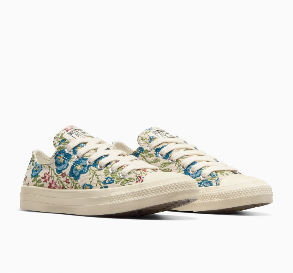 Chuck Taylor All Star Floral Tapestry