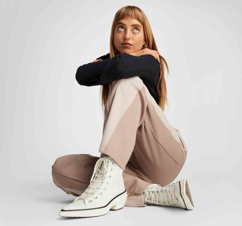 Chuck 70 De Luxe Pointed