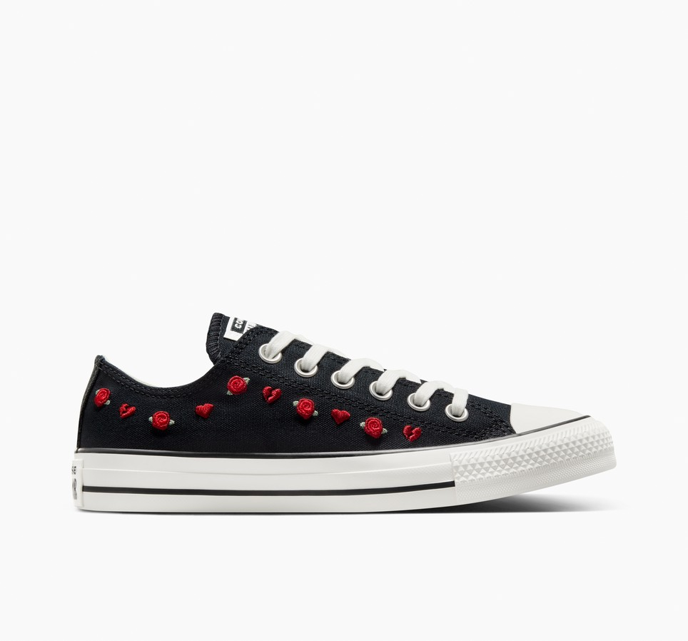 Chuck Taylor All Star Roses