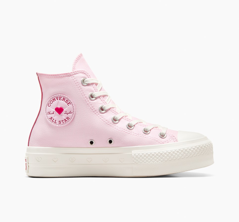 Chuck Taylor All Star Lift Platform Hearts