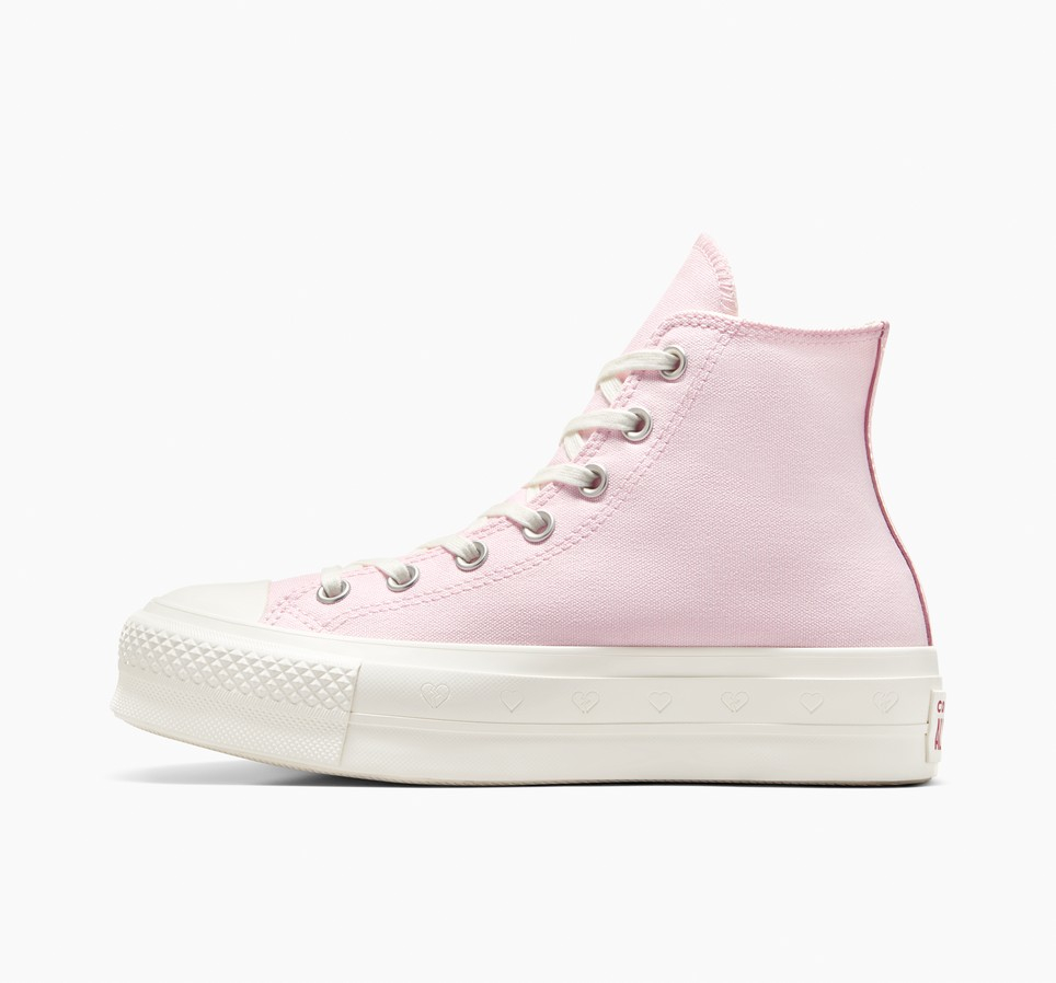 Chuck Taylor All Star Lift Platform Hearts