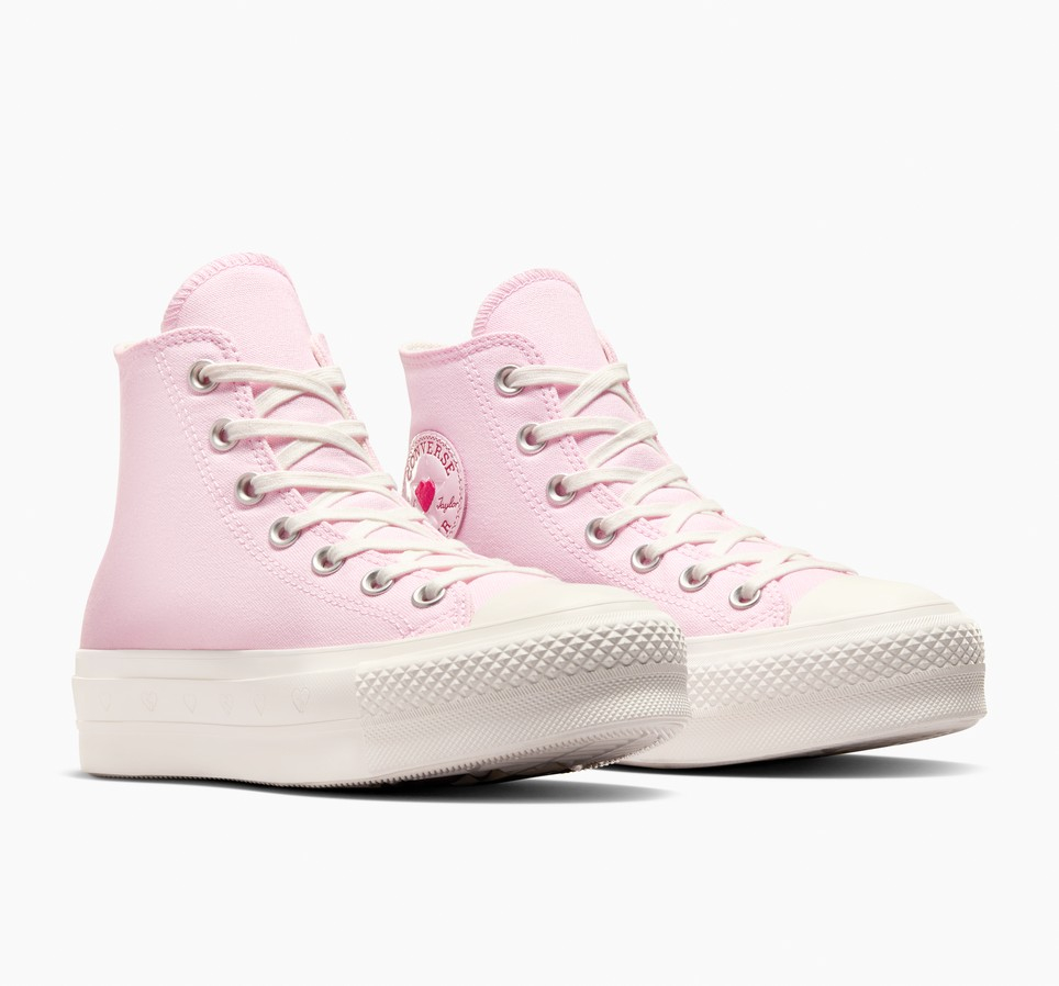 Chuck Taylor All Star Lift Platform Hearts