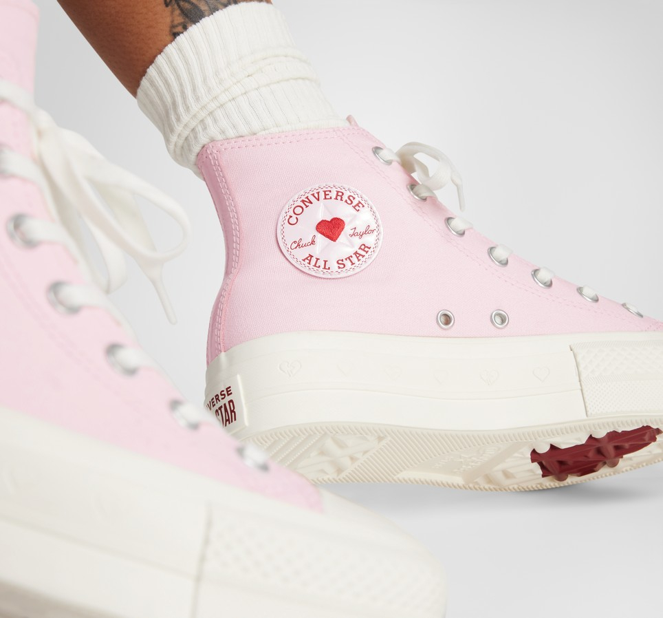 Chuck Taylor All Star Lift Platform Hearts