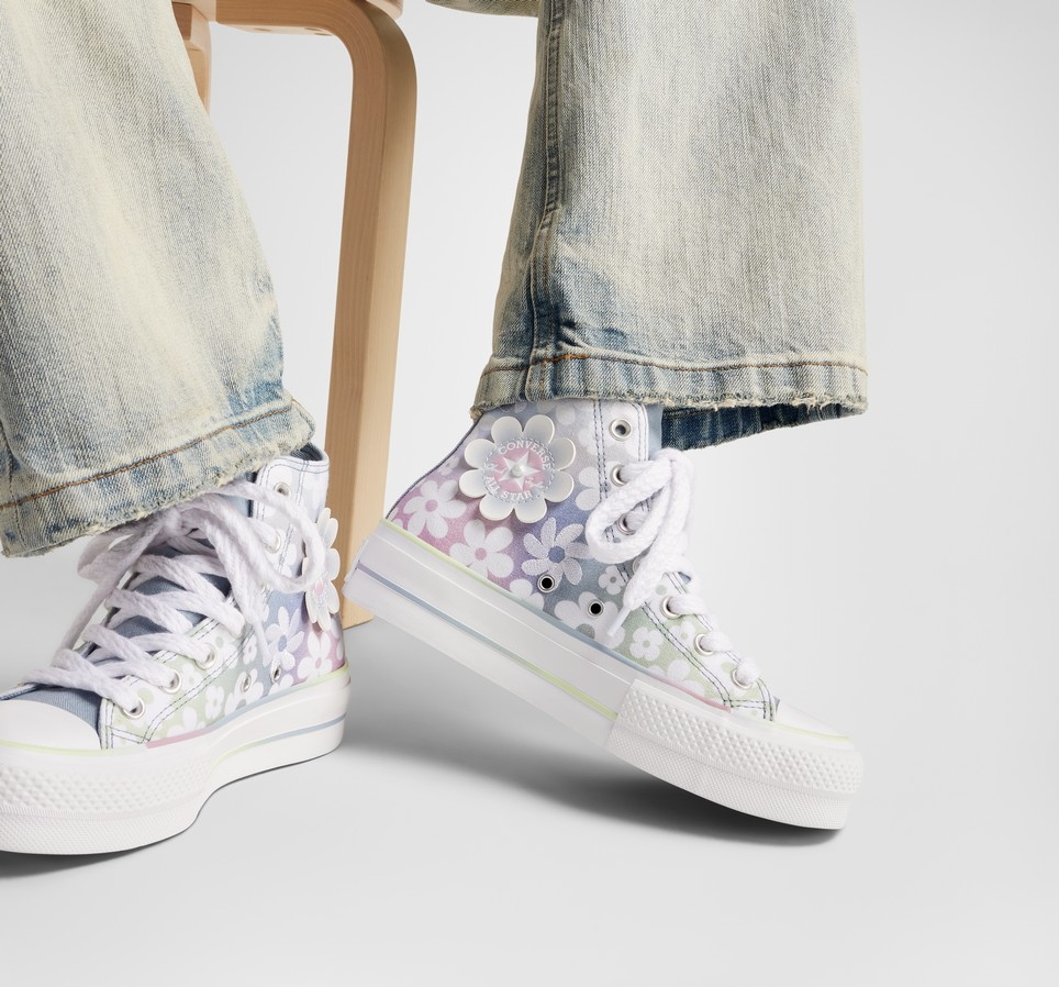 Chuck Taylor All Star Lift Platform Gradient Flowers