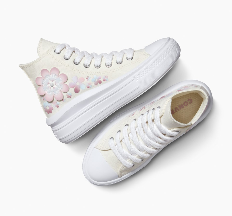 Chuck Taylor All Star Move Platform Petals & Pearls