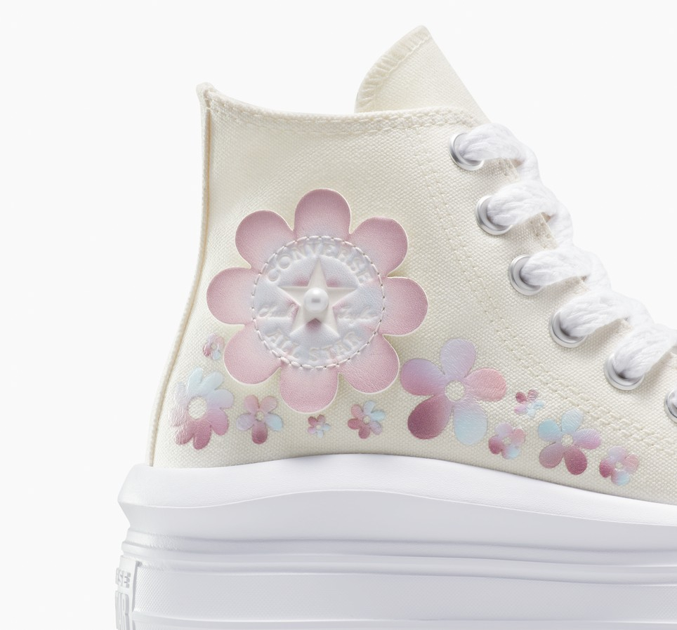 Chuck Taylor All Star Move Platform Petals & Pearls