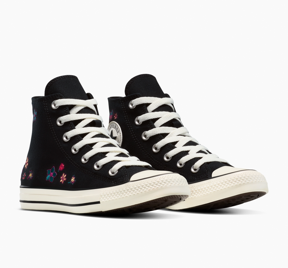 Chuck Taylor All Star Flowers