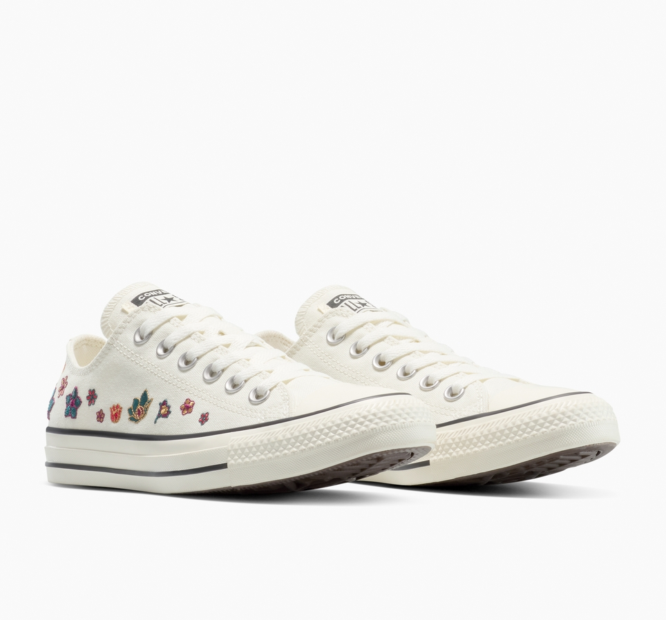 Chuck Taylor All Star Flowers