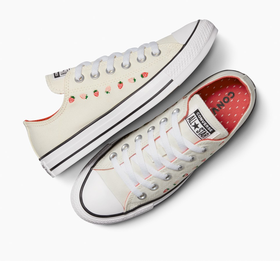 Chuck Taylor All Star Strawberries