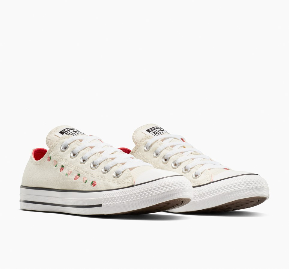 Chuck Taylor All Star Strawberries