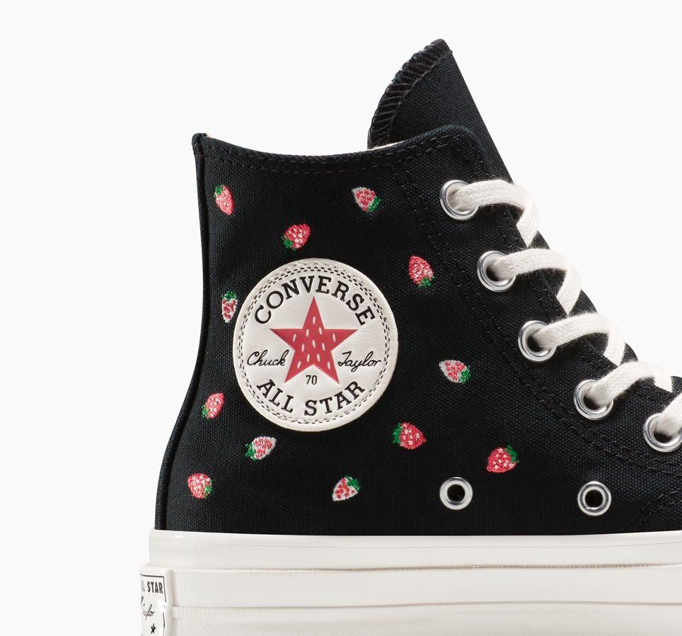 Chuck 70 Strawberries