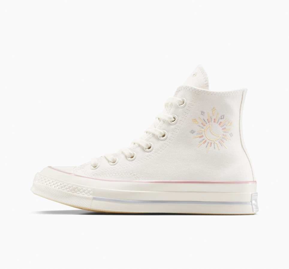 Chuck 70 Celestial