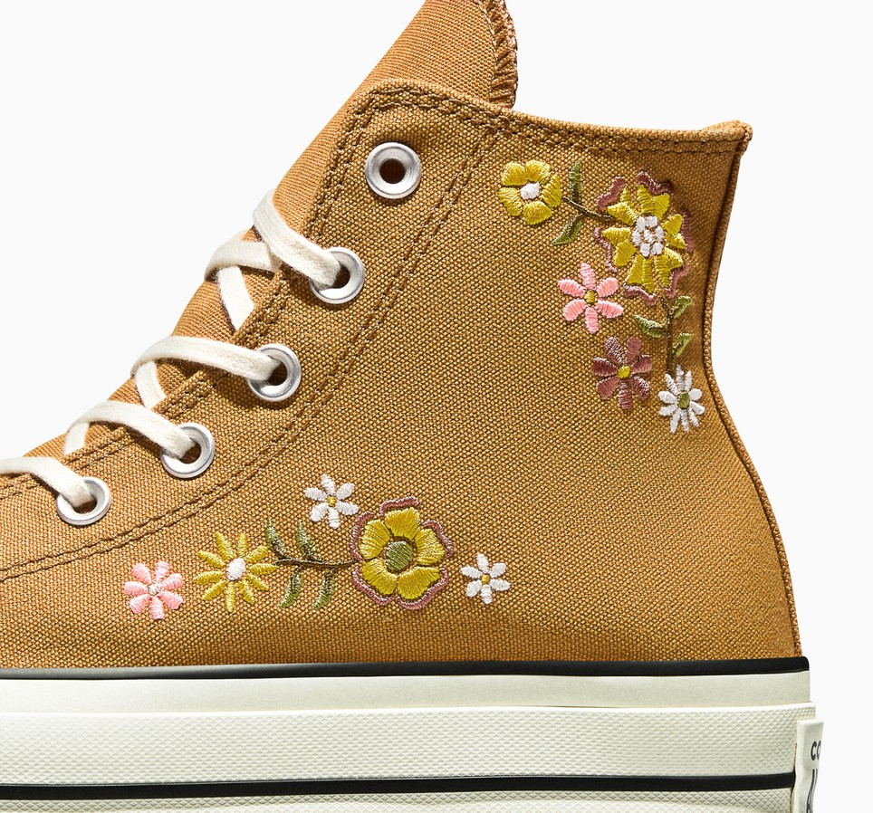 Chuck Taylor All Star Lift Eternal Sunshine