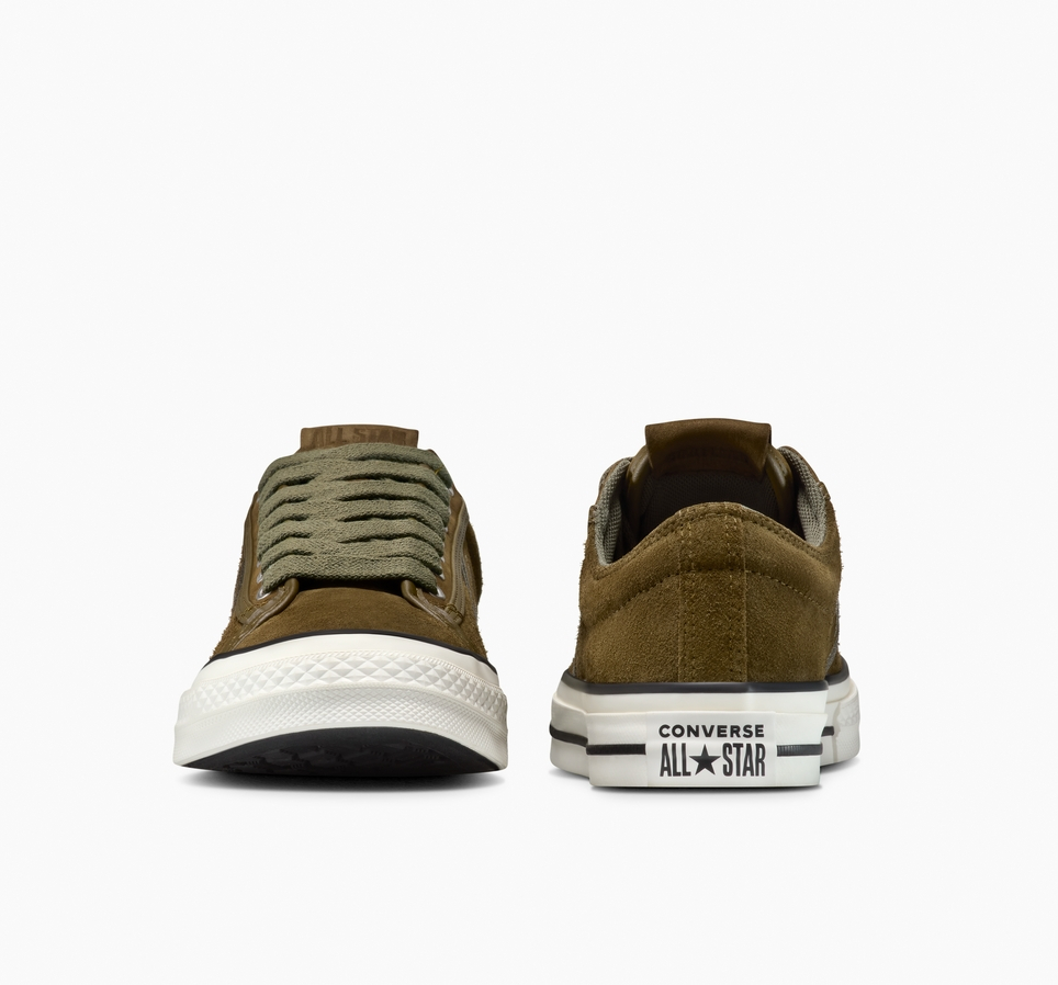 Star Player 76 Suede