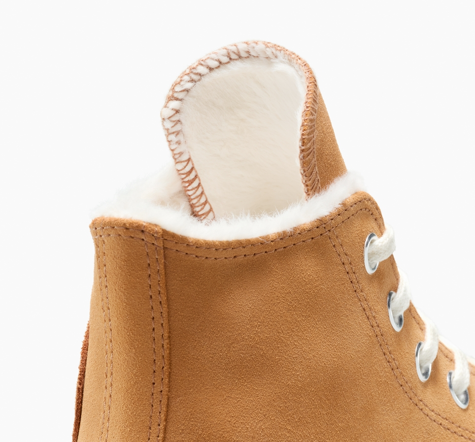 Chuck Taylor All Star Cozy Suede