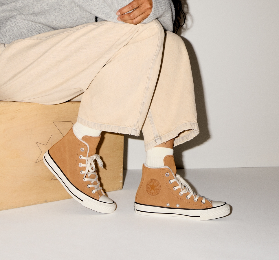 Chuck Taylor All Star Cozy Suede