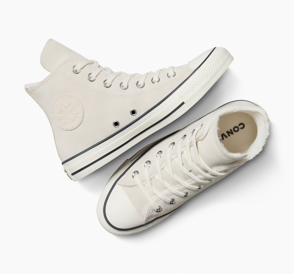 Chuck Taylor All Star Cozy Suede