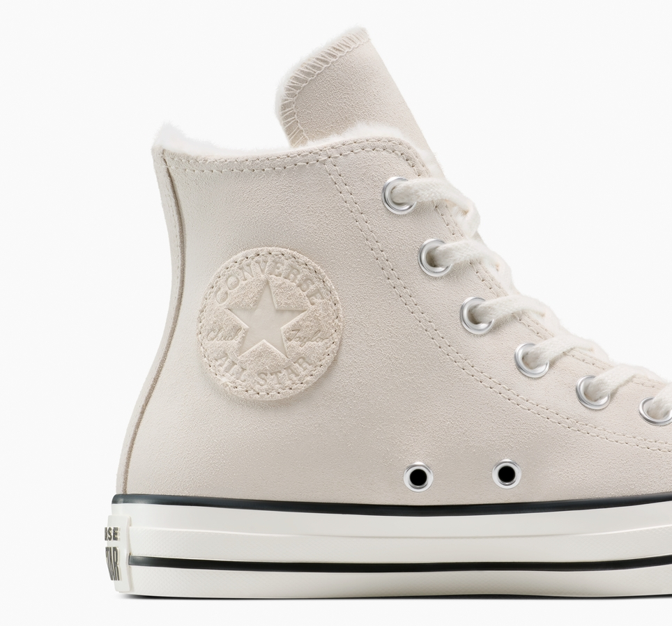 Chuck Taylor All Star Cozy Suede