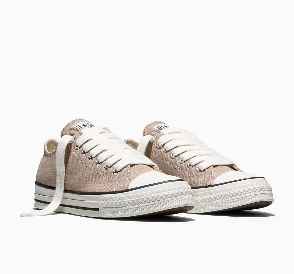 Chuck Taylor Throwback