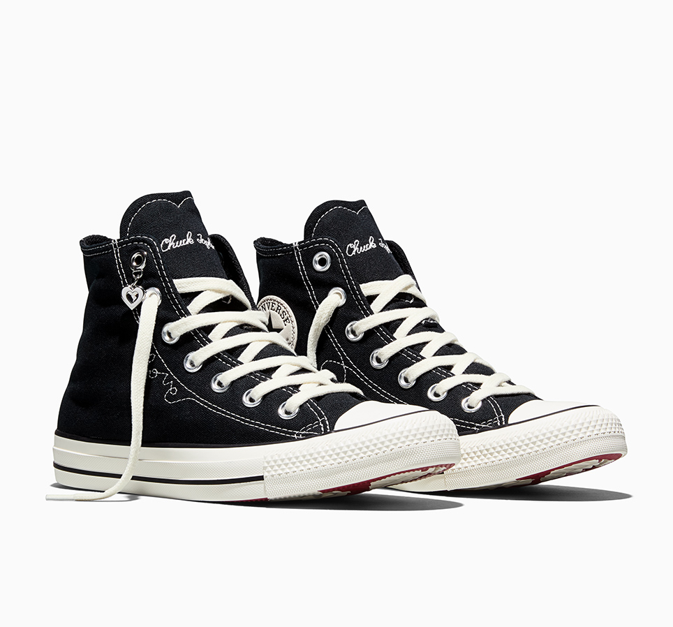 Chuck Taylor All Star Hearts