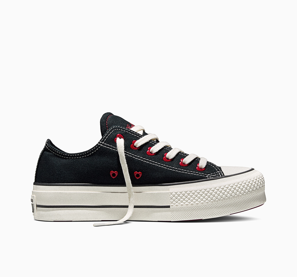 Chuck Taylor All Star Lift Platform Hearts