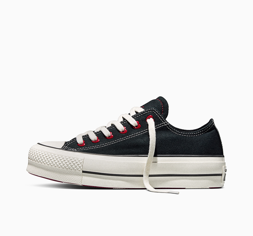 Chuck Taylor All Star Lift Platform Hearts