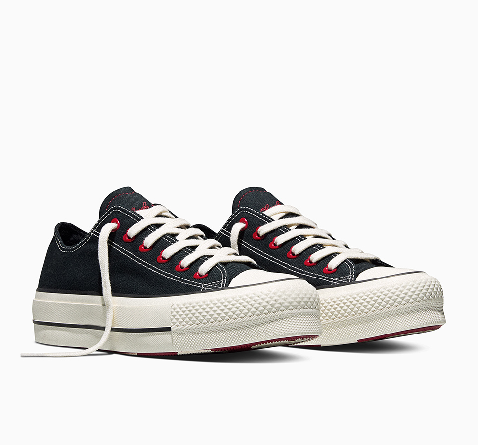Chuck Taylor All Star Lift Platform Hearts