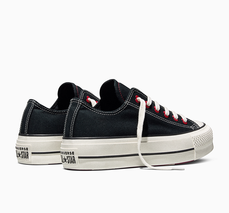 Chuck Taylor All Star Lift Platform Hearts