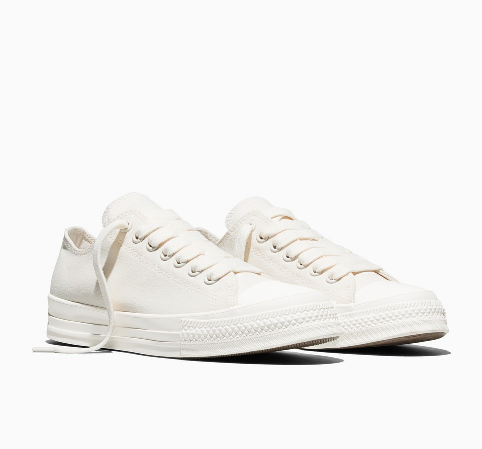 Chuck Taylor All Star Throwback