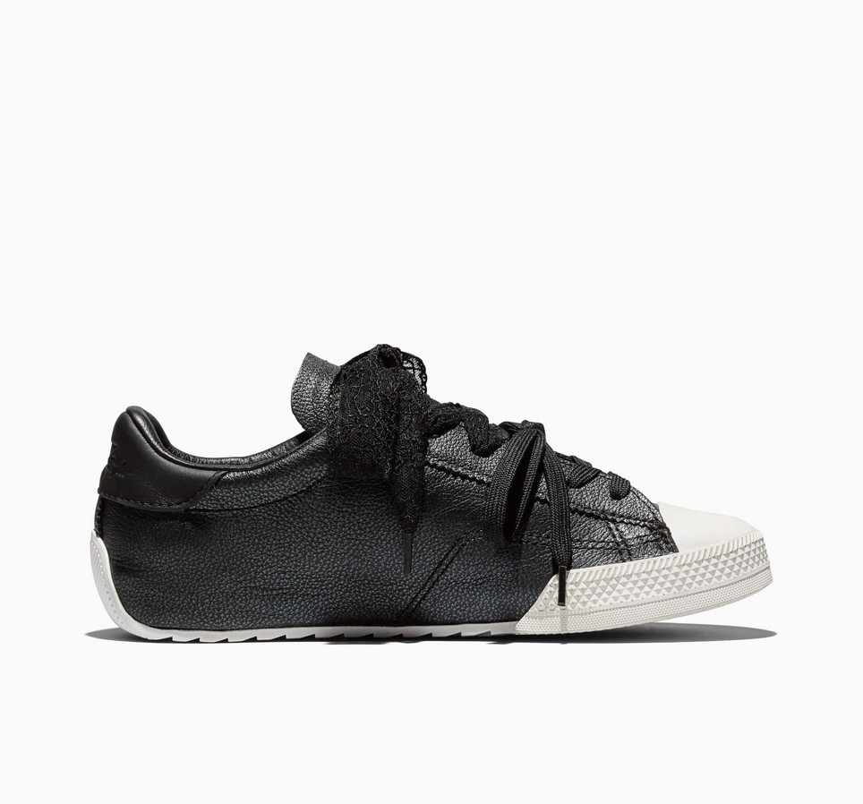 Chuck Taylor Lo