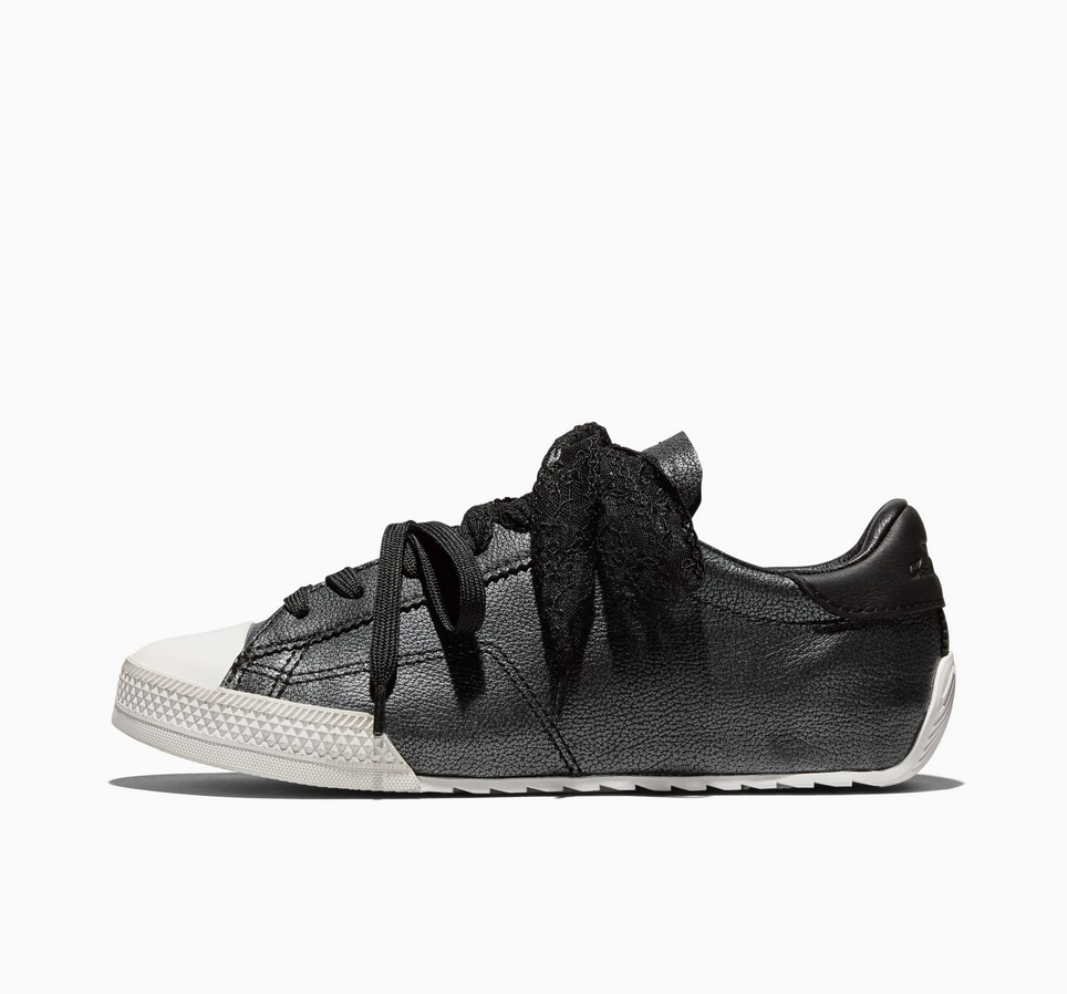 Chuck Taylor Lo