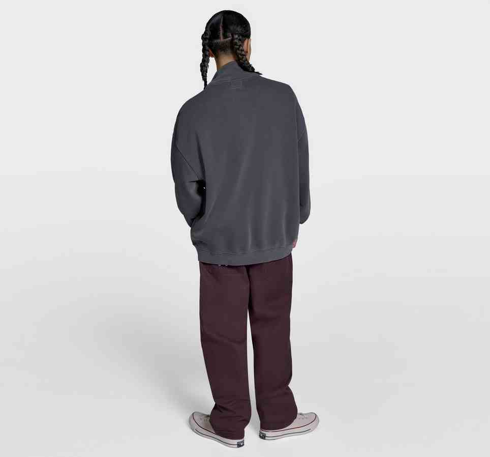 Loose-Fit Sneaker Patch Half-Zip