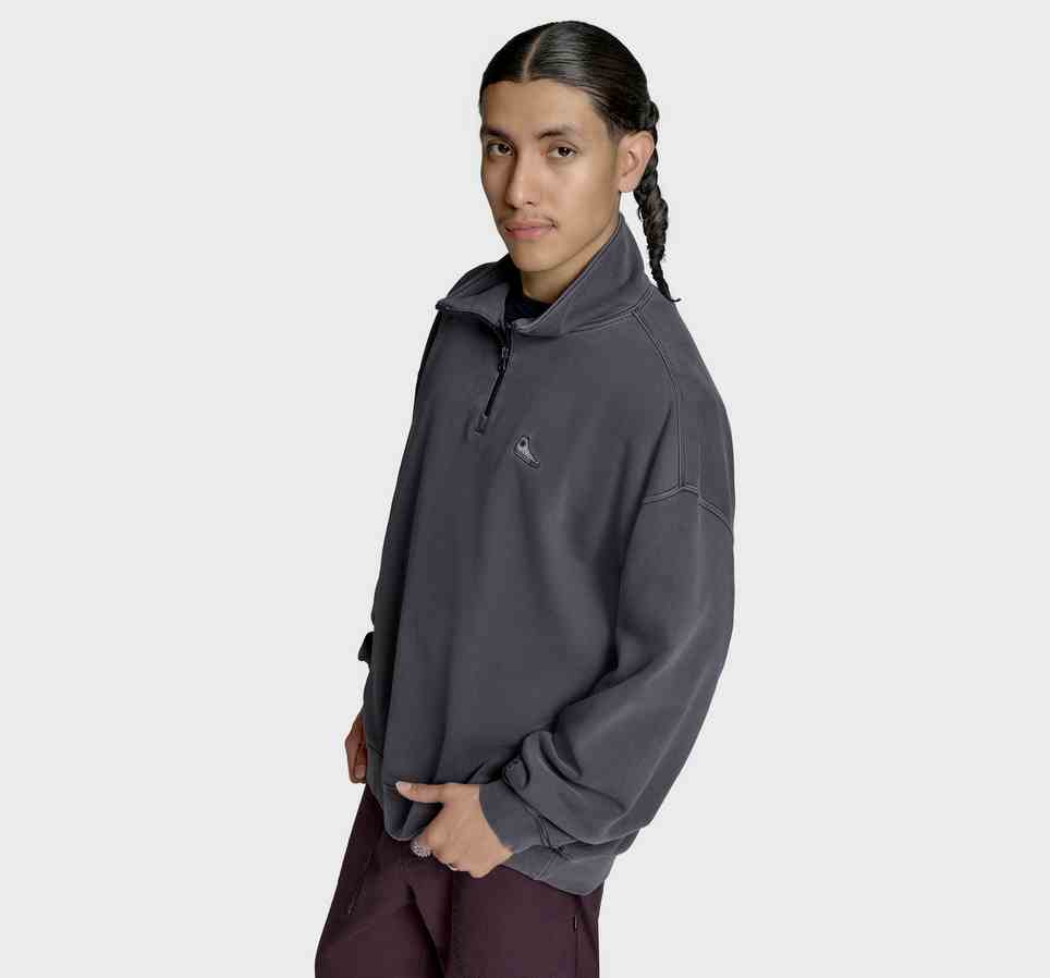 Loose-Fit Sneaker Patch Half-Zip