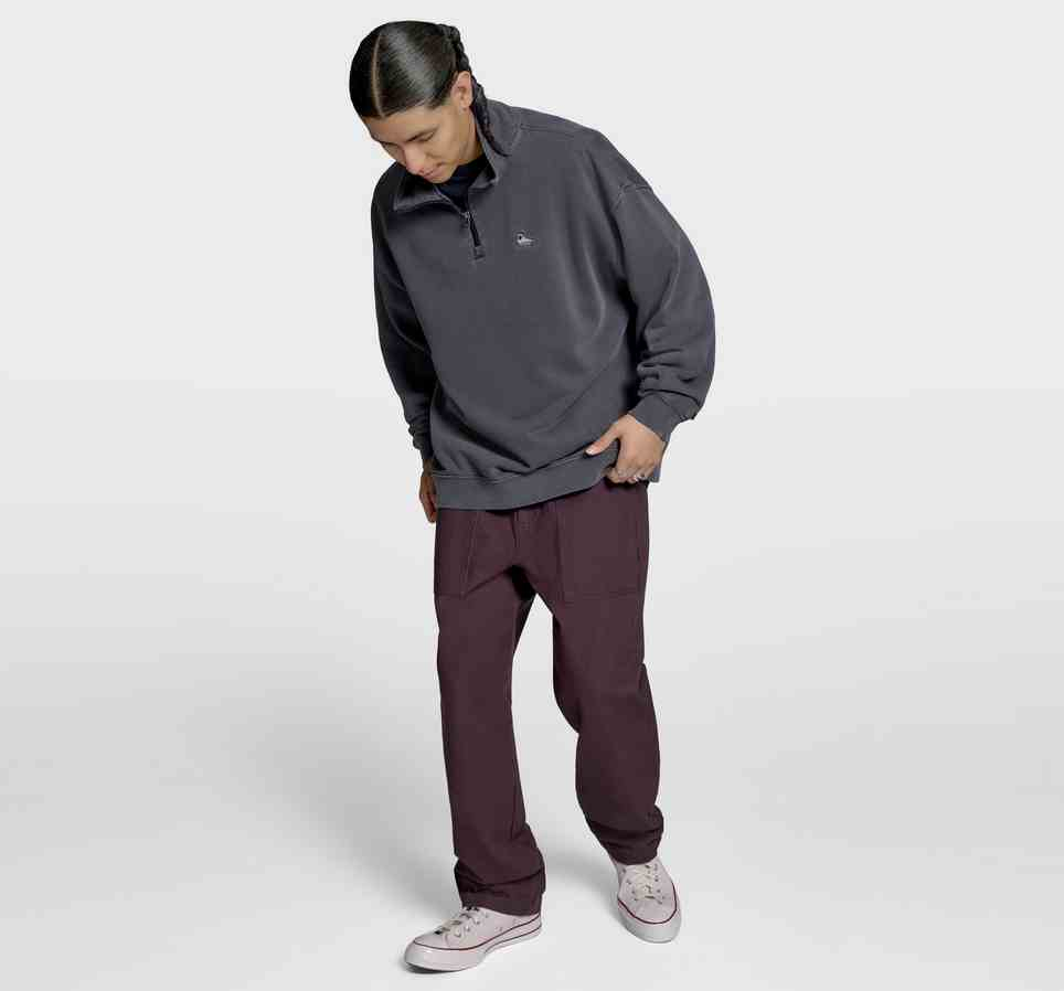 Loose-Fit Sneaker Patch Half-Zip