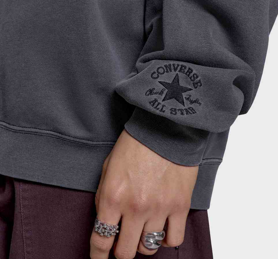 Loose-Fit Sneaker Patch Half-Zip