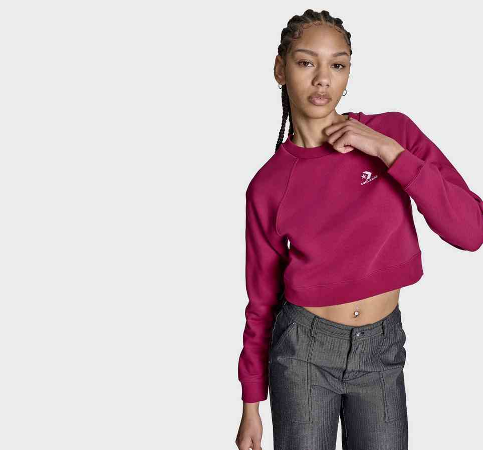 Star Chevron Cropped Crew Neck